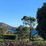 Cap Esterel Fh Avec Jardin Clos Privatif -vue -piscine Chauffee 04 Avril &01 Novembre - Raphael アパート Saint-Raphaël