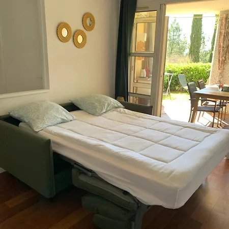 -Residence Appartement En Rez De Jardin Avec Piscine Chauffee Du 04 Avril Au 01 Novembre -Parking - Climatisation - Domaine Du Cap Esterel Saint Raphael شقة Saint-Raphaël