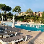 Cap Esterel Fh Avec Jardin Clos Privatif -vue -piscine Chauffee 04 Avril &01 Novembre - Raphael