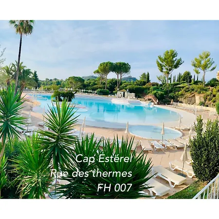 Fh Premium Genius Le Jardin Sur La Clos -parking -piscine Chauffee 04 Avril &01 Novembre - Raphael Cap Esterel アパート Saint-Raphaël