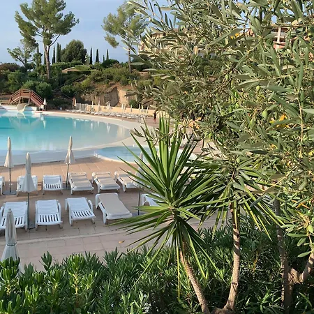 Fh Premium Genius Le Jardin Sur La Clos -parking -piscine Chauffee 04 Avril &01 Novembre - Raphael Cap Esterel * Saint-Raphaël