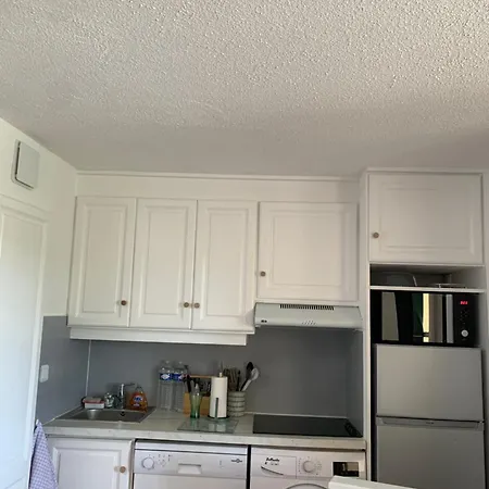 Apartamento Résidence club avec piscine chauffée et Animations -Appartement 2 pièces en Rez de jardin privatif et clôturé-parking couvert- climatisation -Piscines- Domaine du Cap Estérel Saint Raphaël