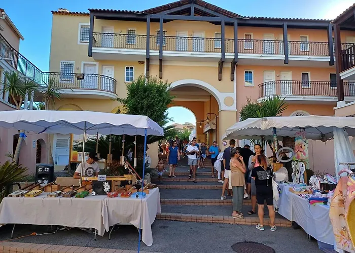 -résidence En Rez De Jardin Avec Piscine Chauffée Du 04 Avril Au 01 Novembre -parking - Climatisation - Domaine Du Cap Estérel Raphaël Apartamento