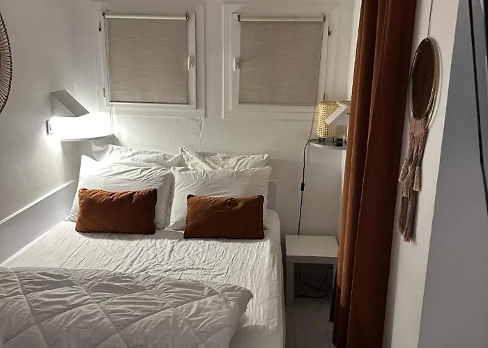 -résidence En Rez De Jardin Avec Piscine Chauffée Du 04 Avril Au 01 Novembre -parking - Climatisation - Domaine Du Cap Estérel Raphaël * Saint-Raphaël